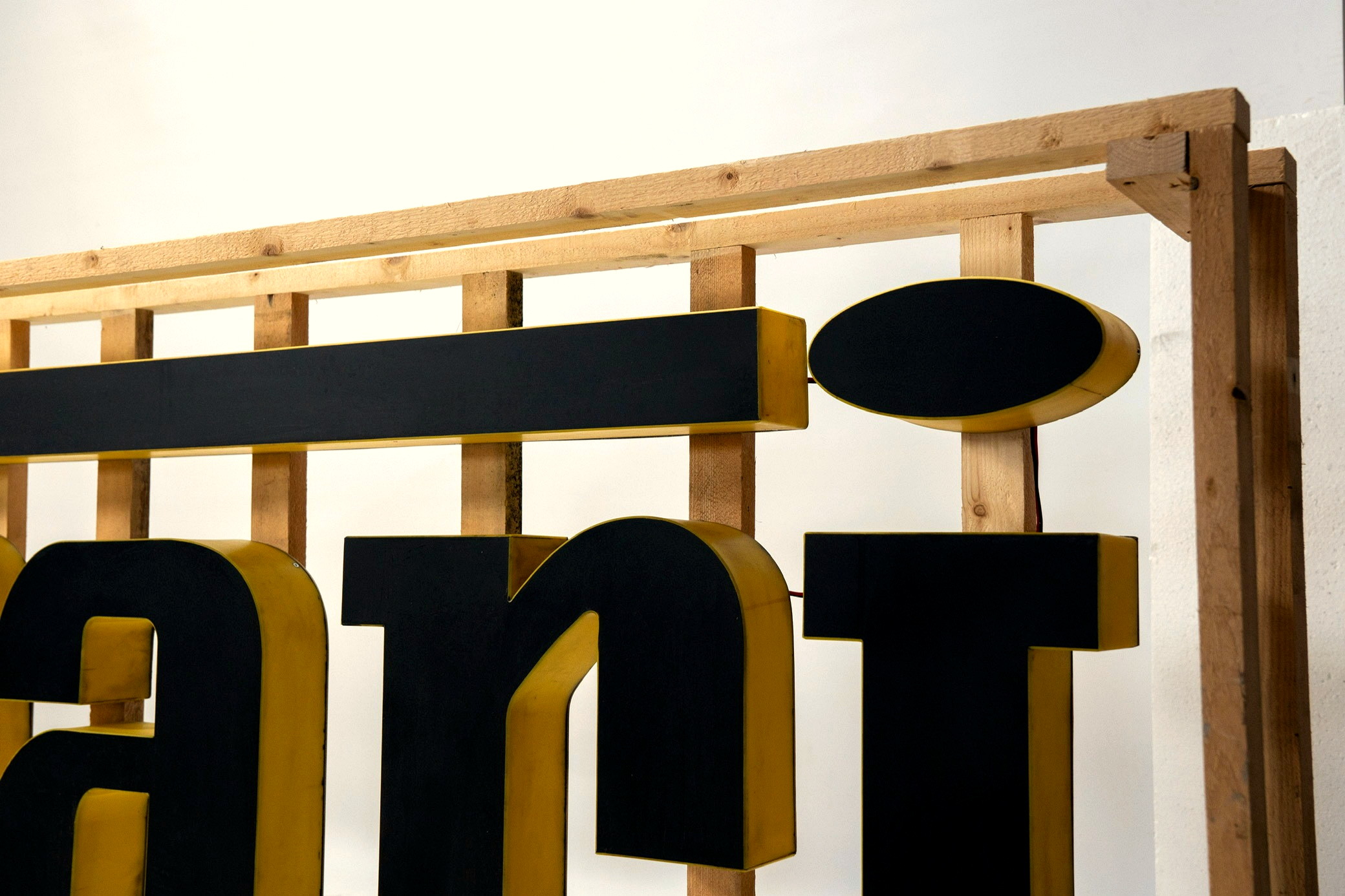 Black-Front Vintage Ferrari Dealer Sign — image 12