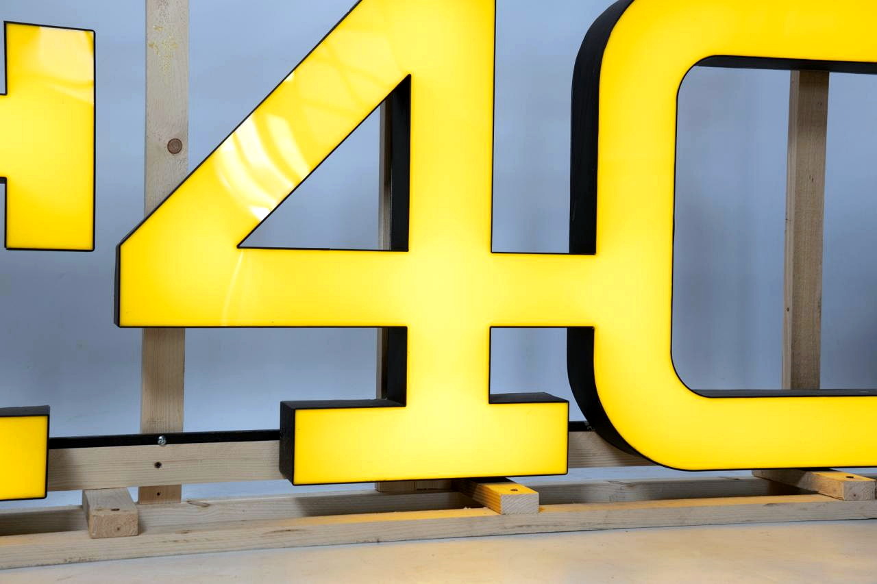 Ferrari Sign — US Market / Illinois Find — image 11