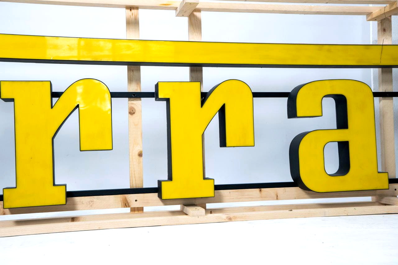 Large Ferrari Dealer Sign — Savona Area — image 05