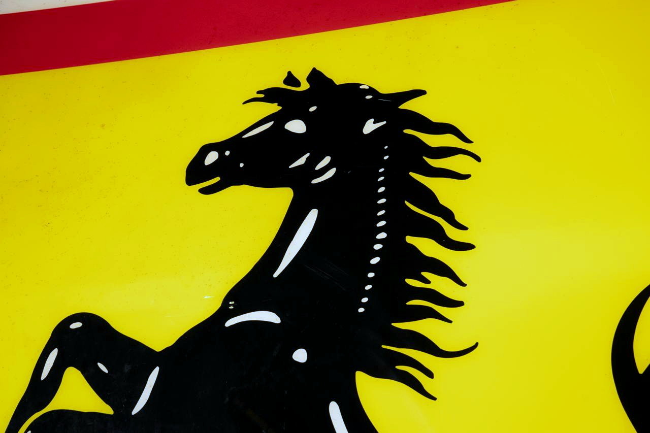 Largest Ferrari Logo — Bologna Market Find — image 09