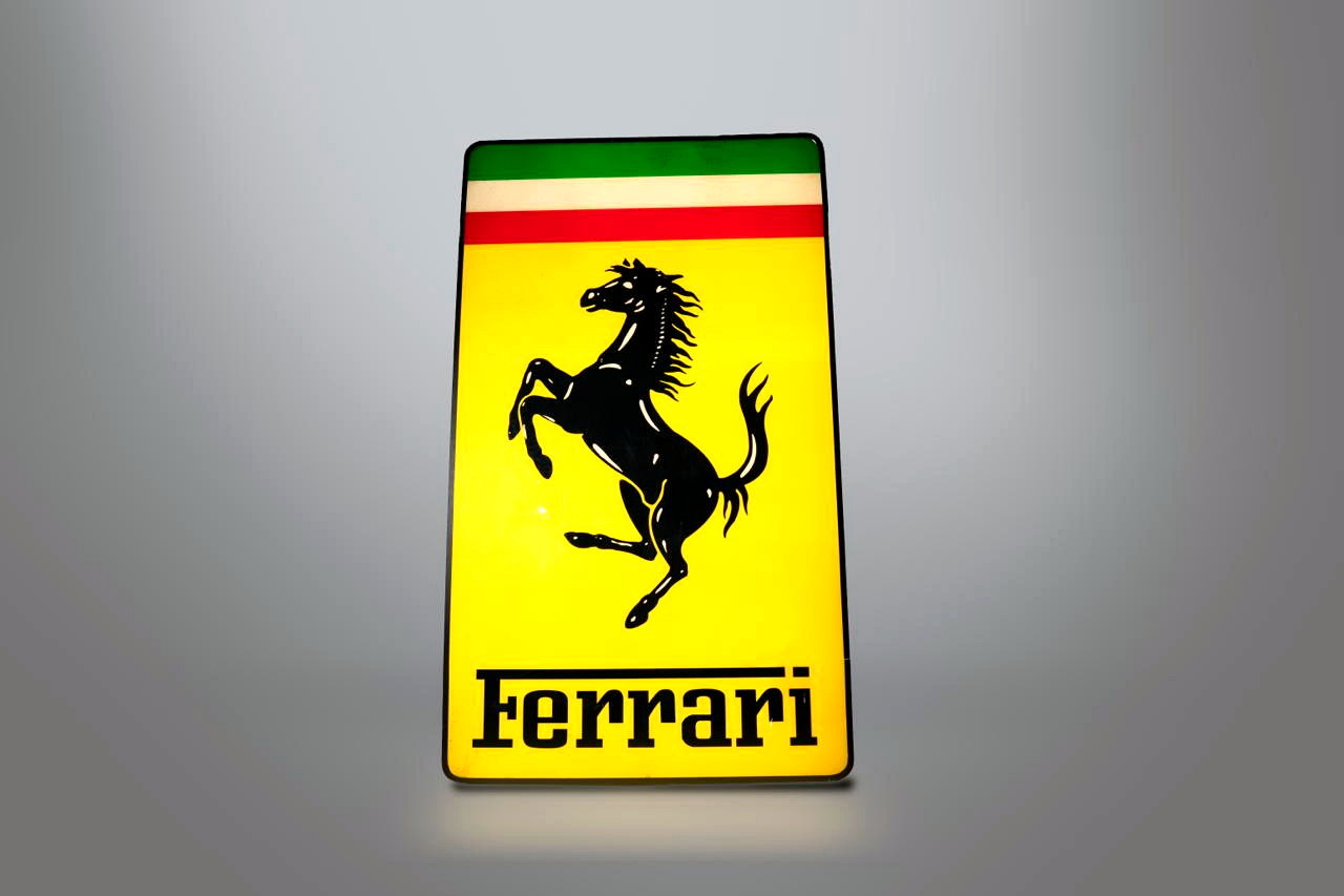 Largest Ferrari Logo — Bologna Market Find — image 10