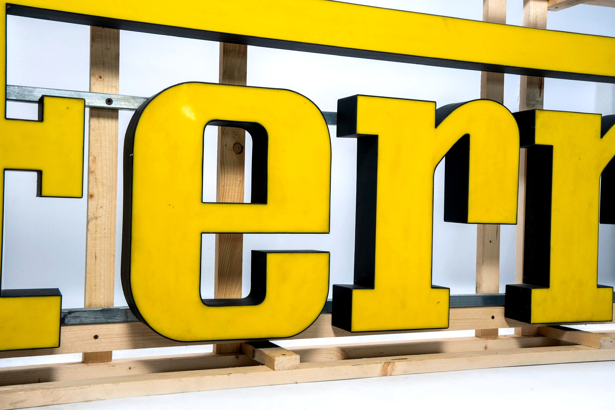 Vintage Ferrari Dealership Sign — image 02