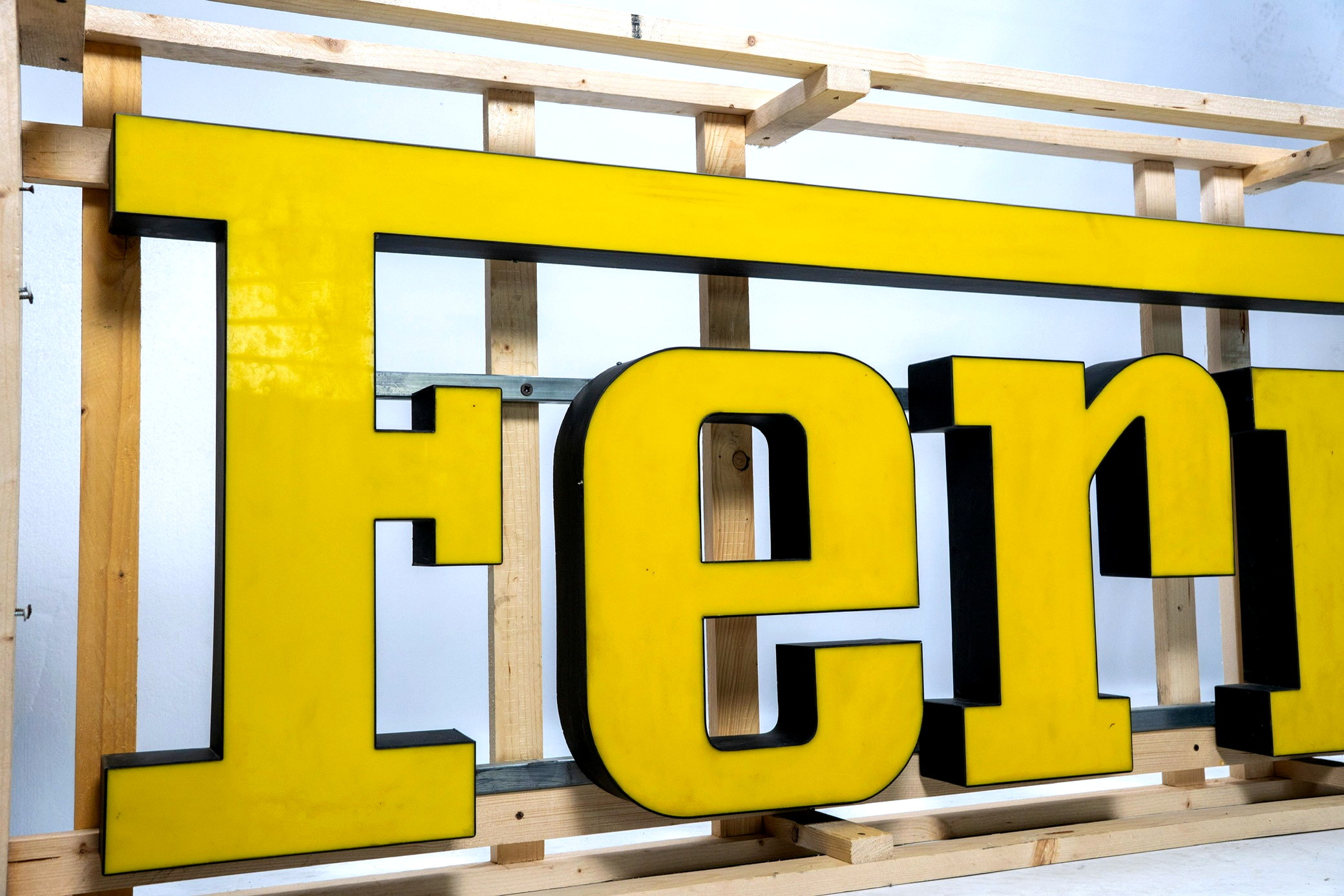 Vintage Ferrari Dealership Sign — image 04