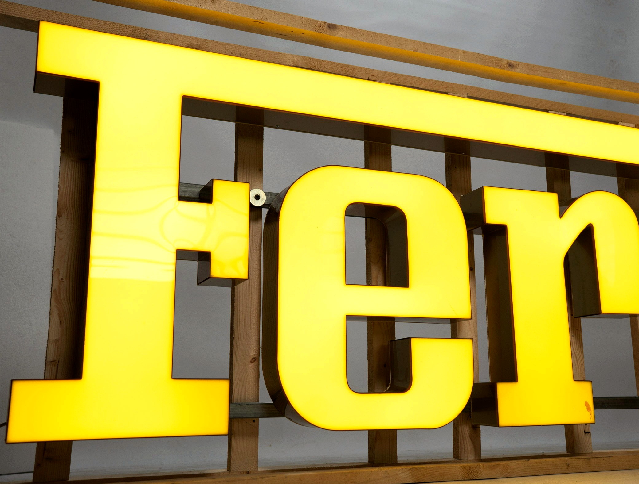 Vintage Ferrari Dealership Sign — Warehouse Storage — image 03